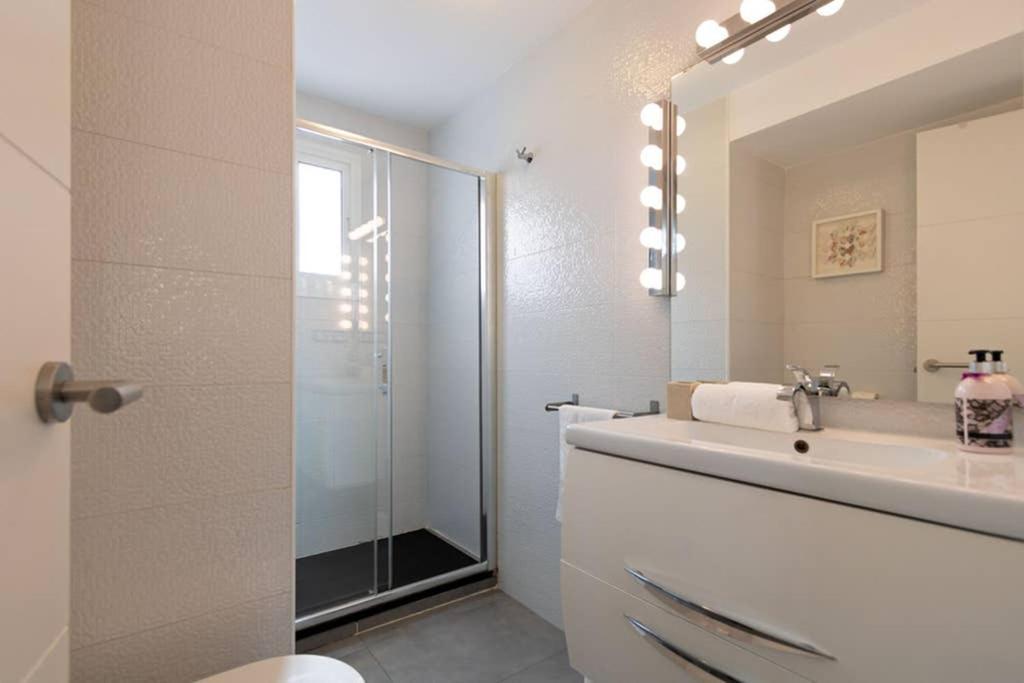 Triana Maestro Deluxe By Valcambre Apartment Seville Exterior photo