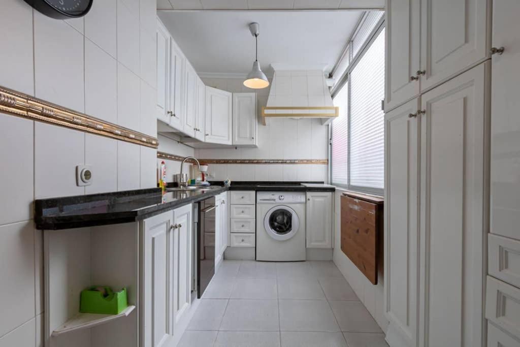 Triana Maestro Deluxe By Valcambre Apartment Seville Exterior photo