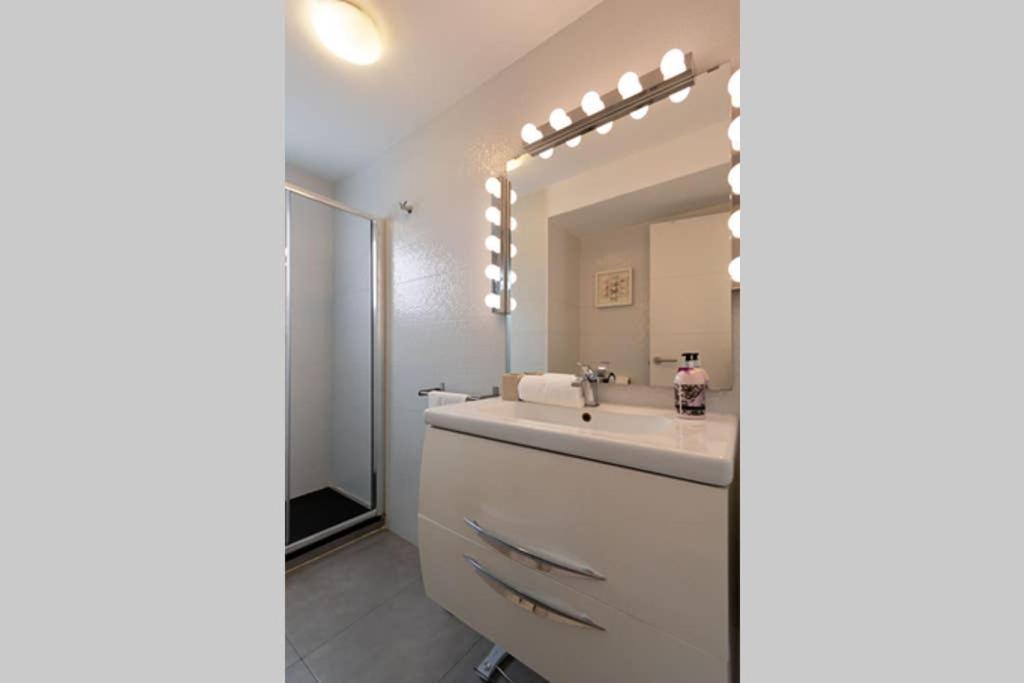 Triana Maestro Deluxe By Valcambre Apartment Seville Exterior photo